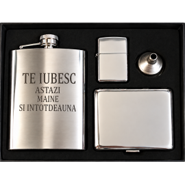 Set Cadou Barbati cu Plosca din Inox Personalizata prin Gravare cu TEXTUL TAU, Bricheta Metalica, Tabachera si Palnie